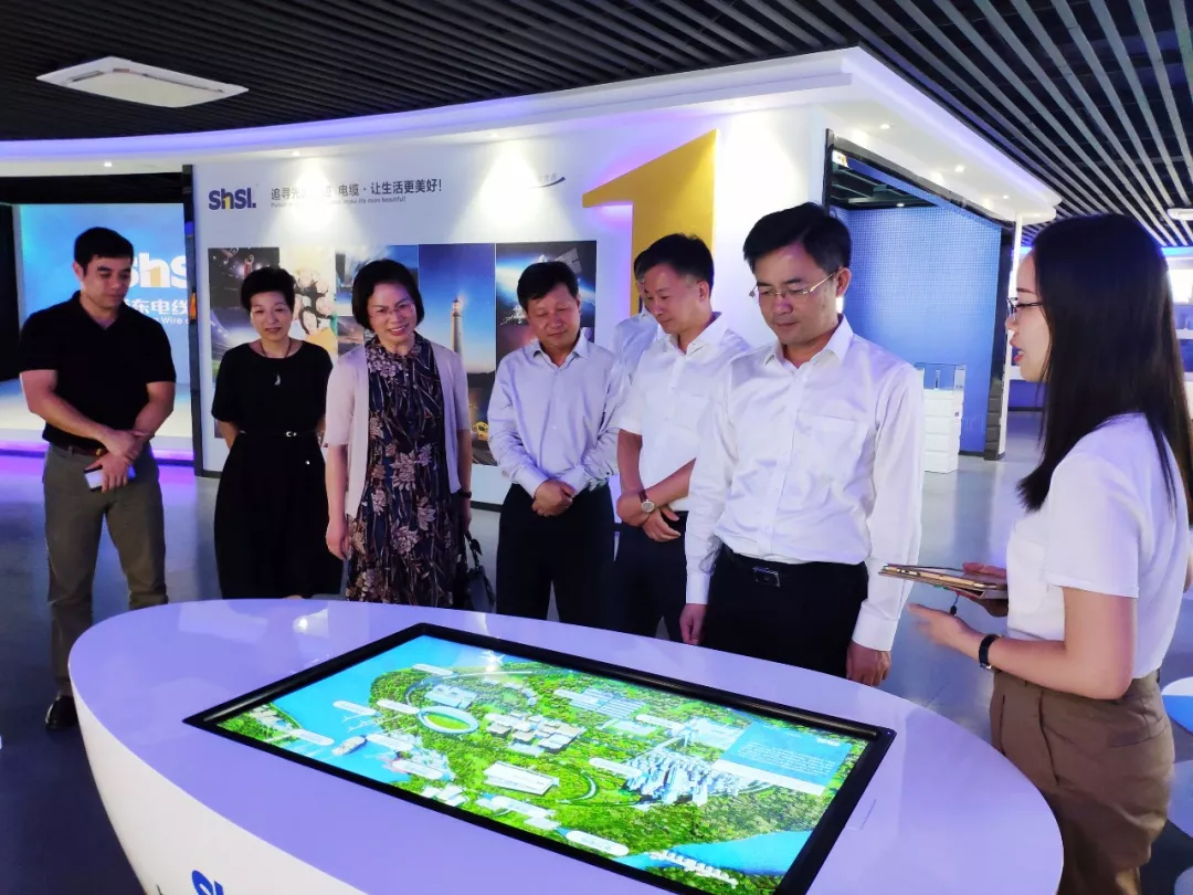 1570502428525599.jpg 區政協主席陳勇章一行蒞臨上海浦東電線電纜集團3.jpg